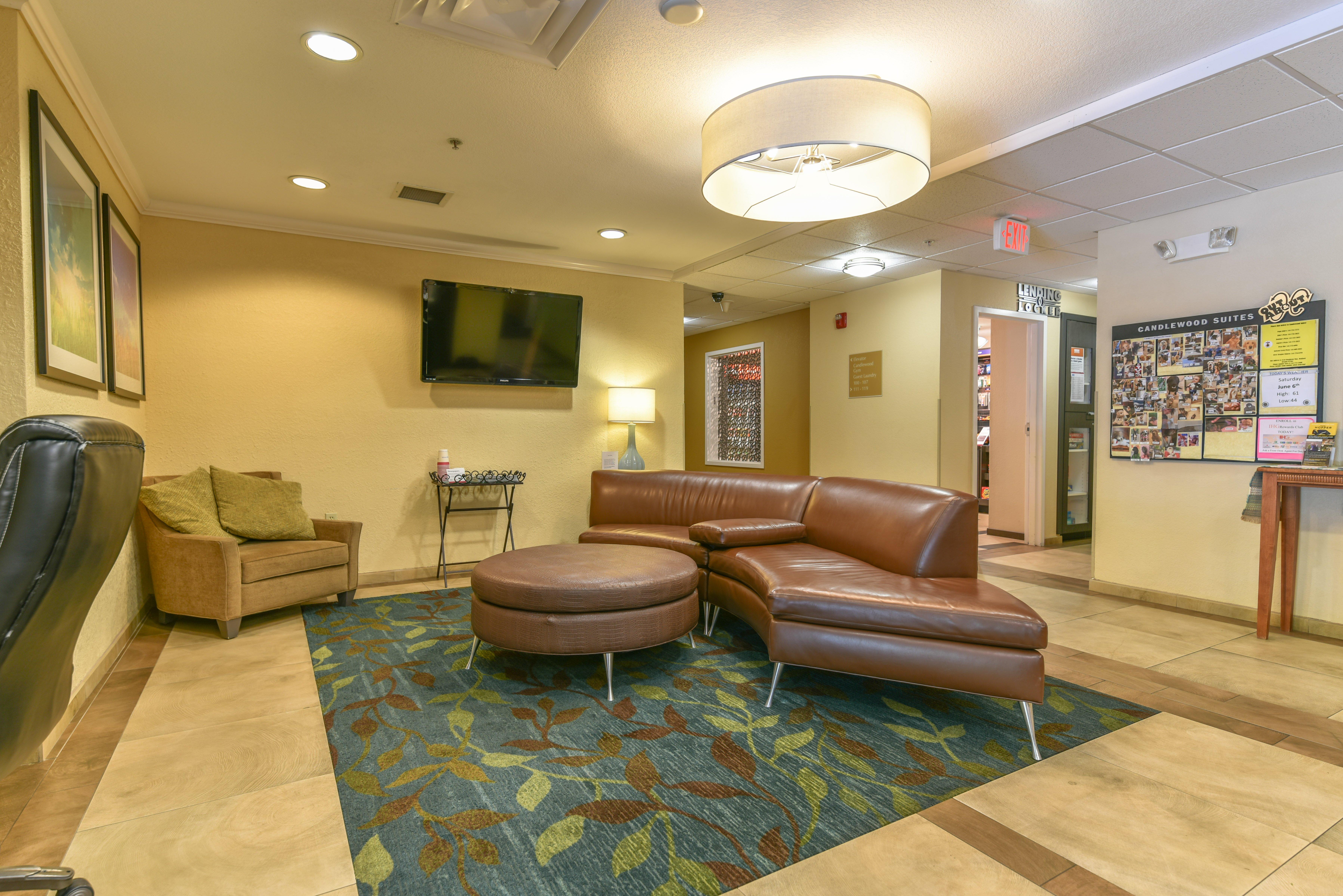 Candlewood Suites Medford By Ihg Екстериор снимка