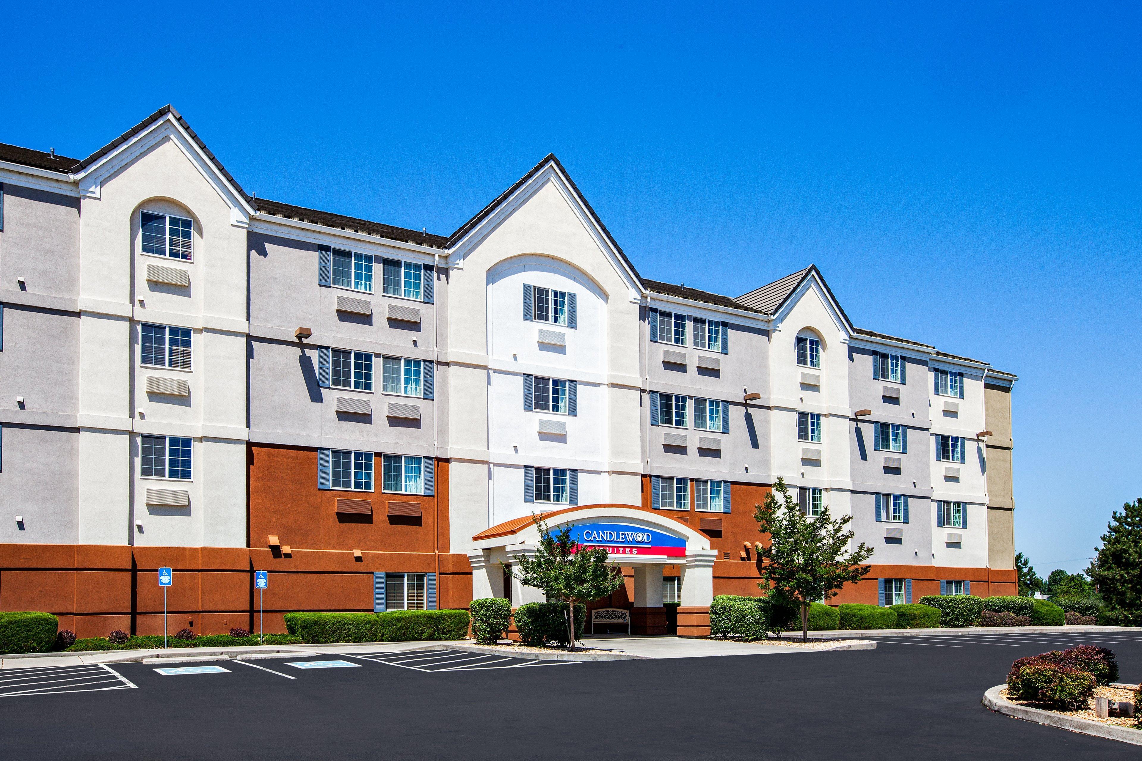 Candlewood Suites Medford By Ihg Екстериор снимка