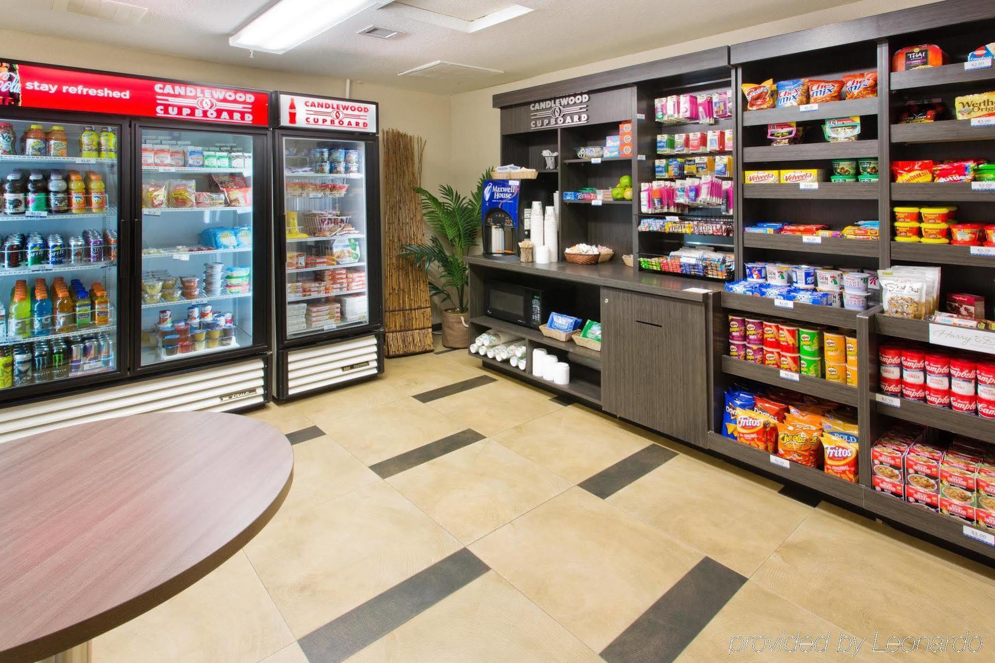 Candlewood Suites Medford By Ihg Екстериор снимка